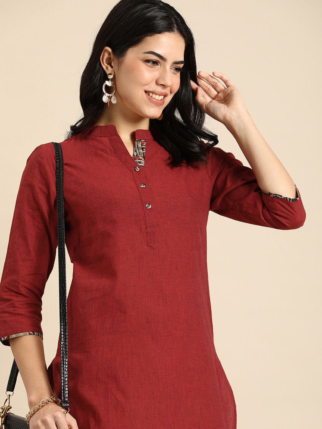 Women Solid Straight Kurta