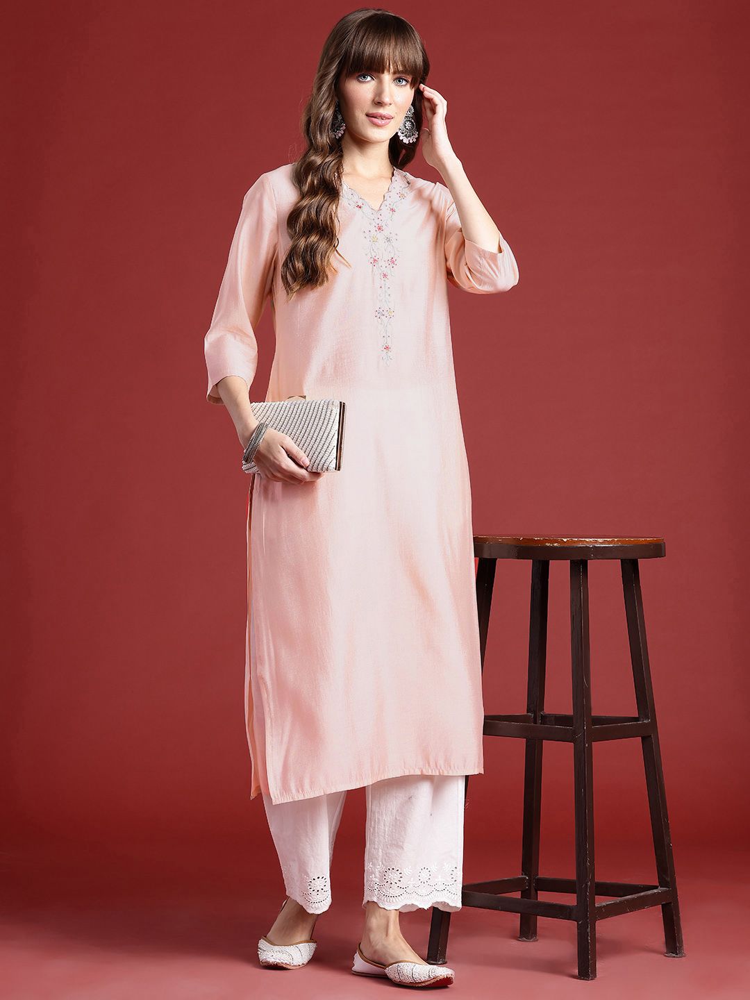 Floral Embroidered V-Neck Beads & Stones Studded Straight Kurta