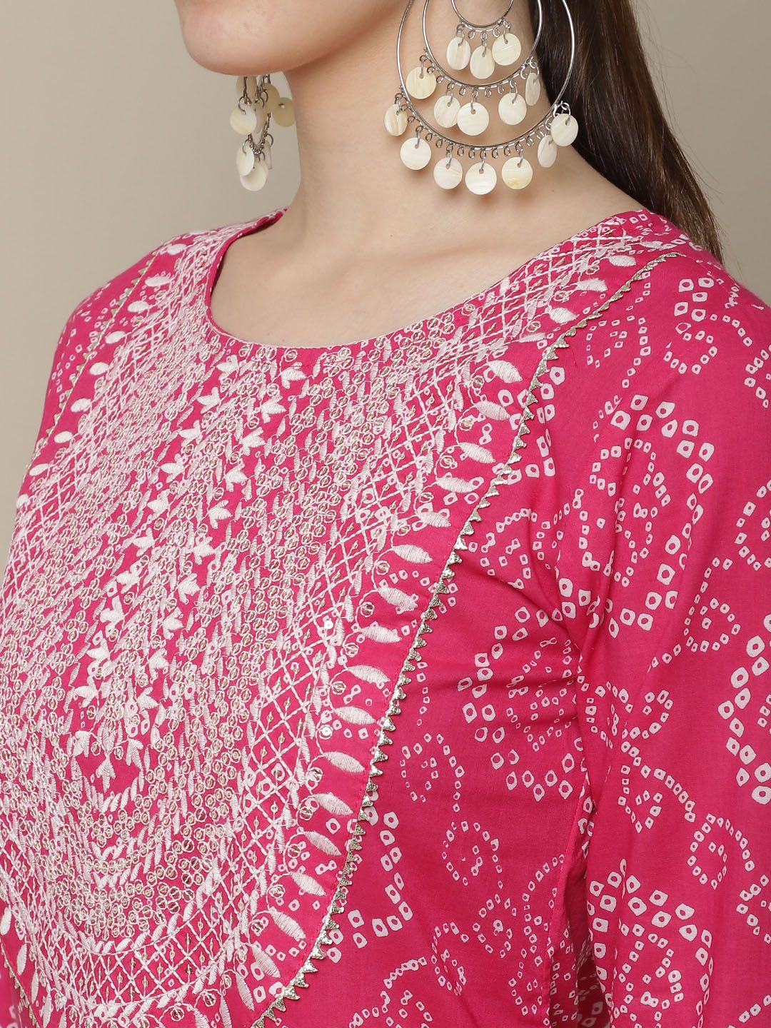 Women Pink & White Bandhani Printed Thread Work Kurta