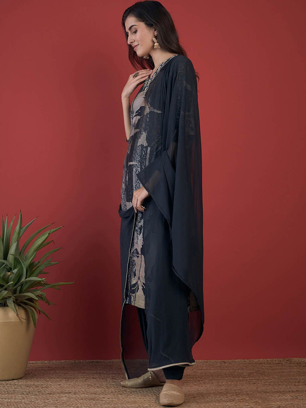 Dhimhi Women Abstract Printed Chanderi Silk Kurta With Salwar & Dupatta