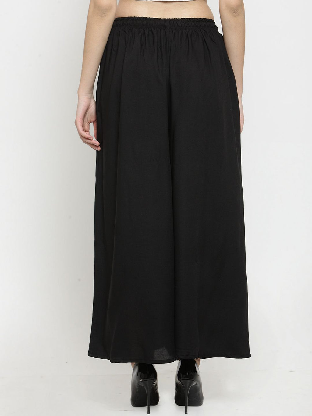 Dhimhi Women's Black Solid Flared Palazzos