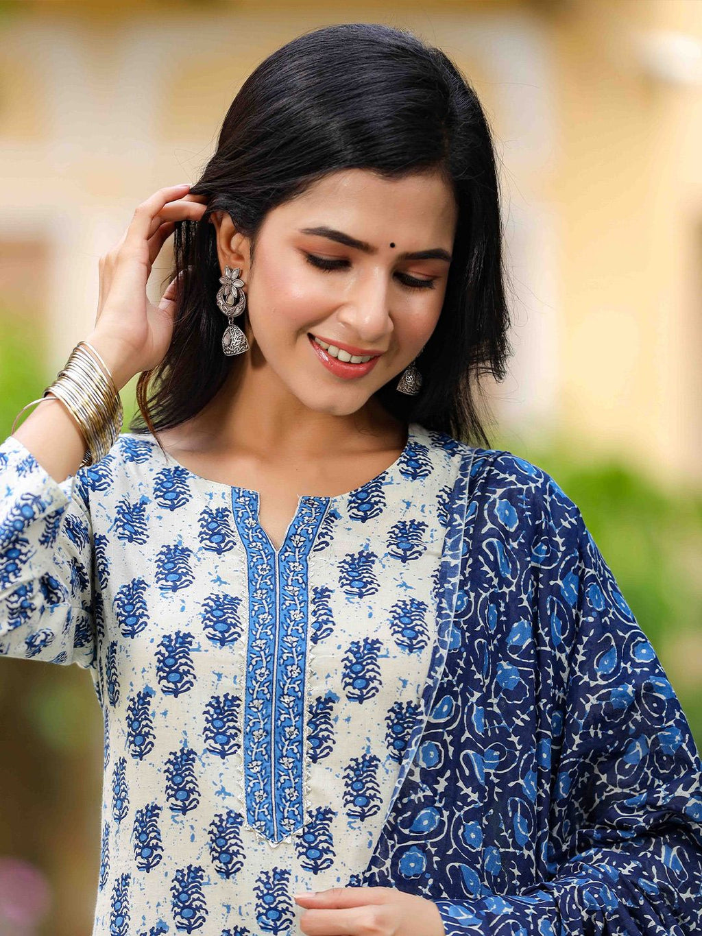 Dhimhi Women's Floral Printed Gotta Patti Kurta & Trousers With Dupatta