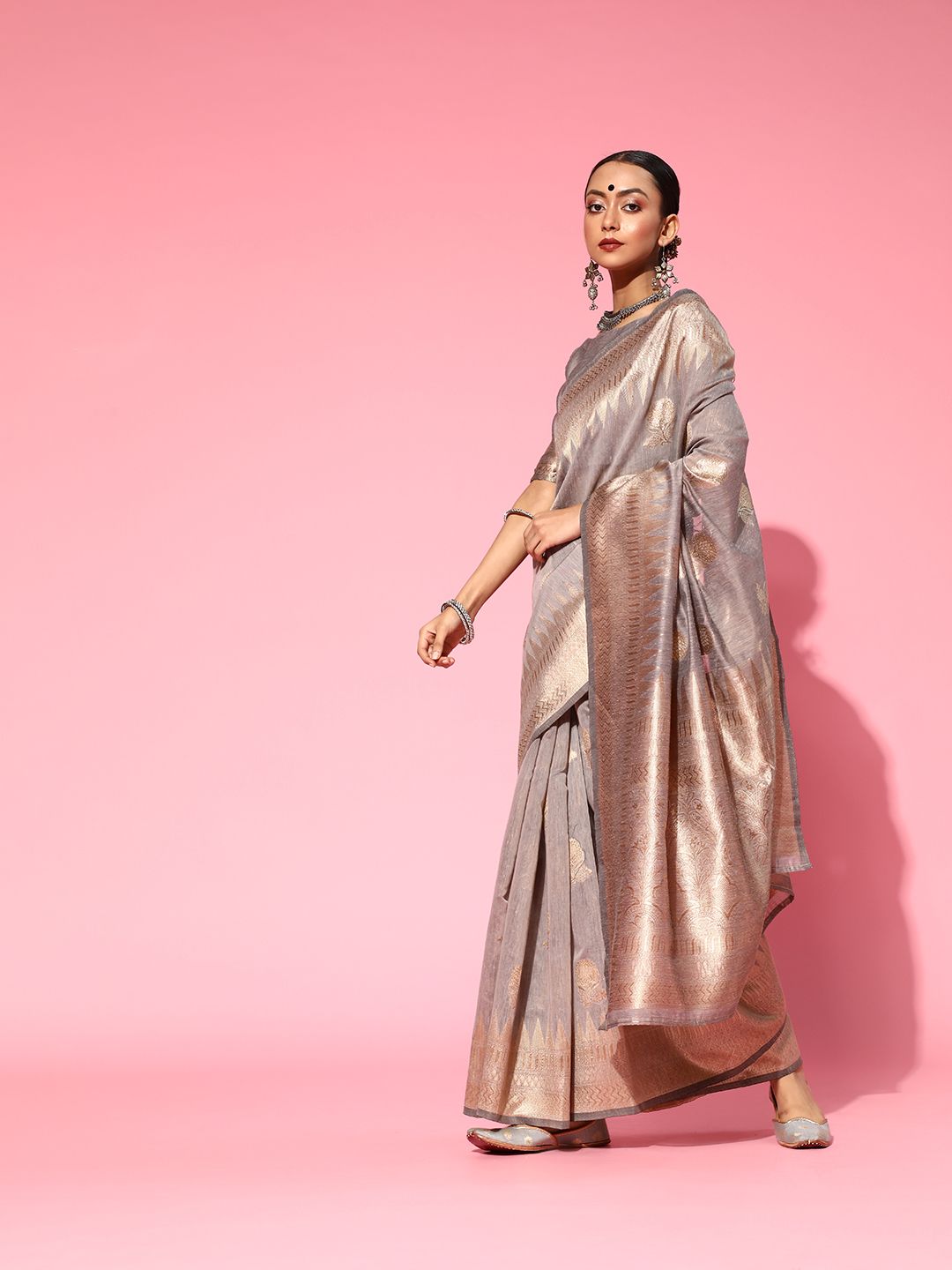Dhimhi Women's Ethnic Motifs Silk Blend Saree with Woven Design border