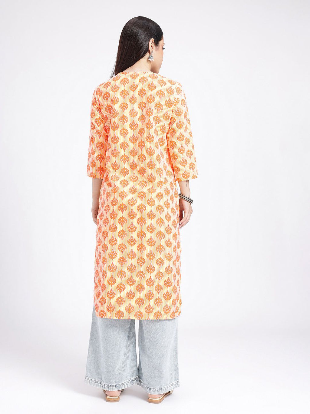 V-Neck Ethnic Motifs Printed Straight Kurta