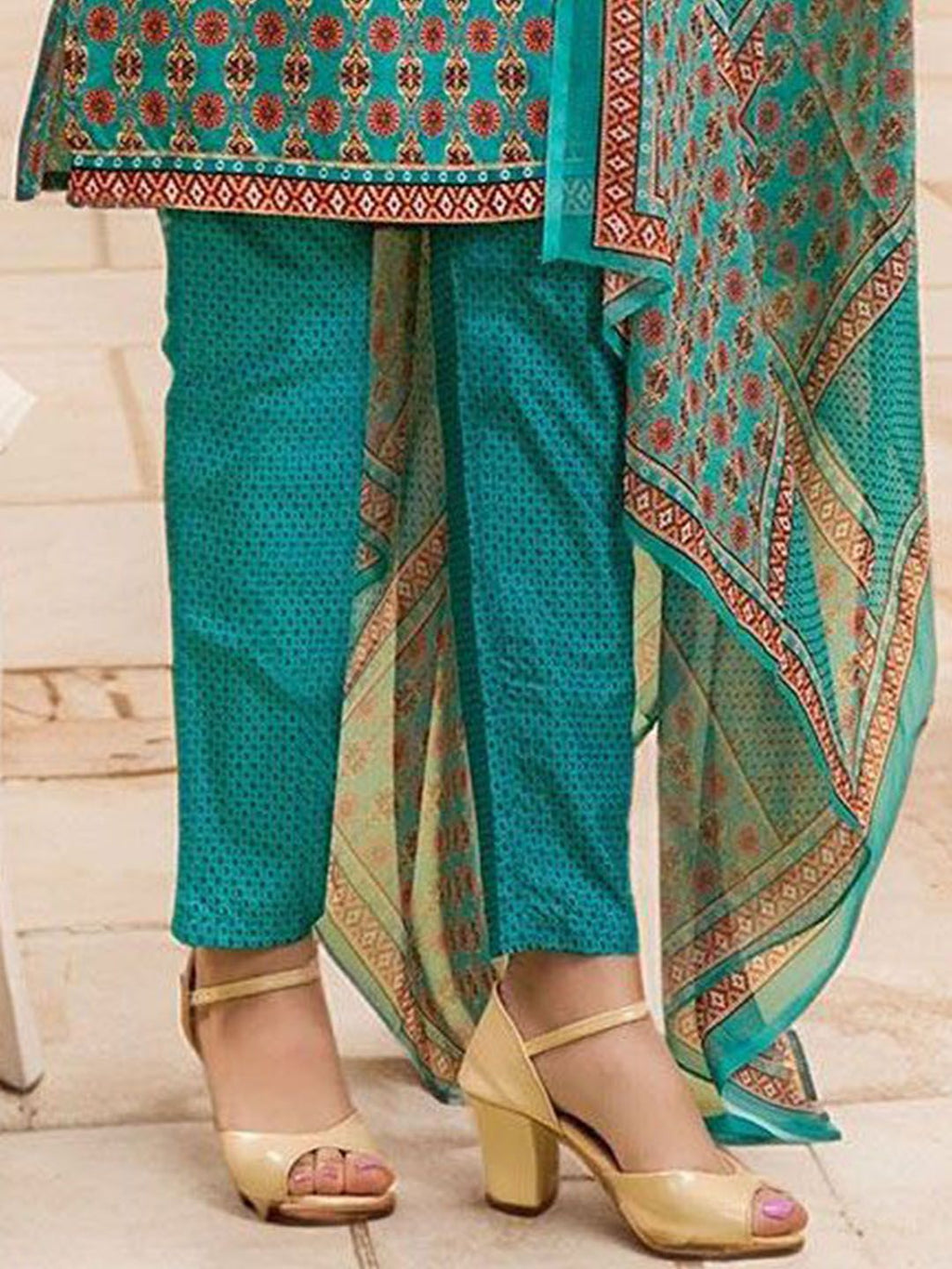 Dhimhi Women's Ethnic Motifs Printed Mandarin Collar Straight Kurta With Trousers & Dupatta
