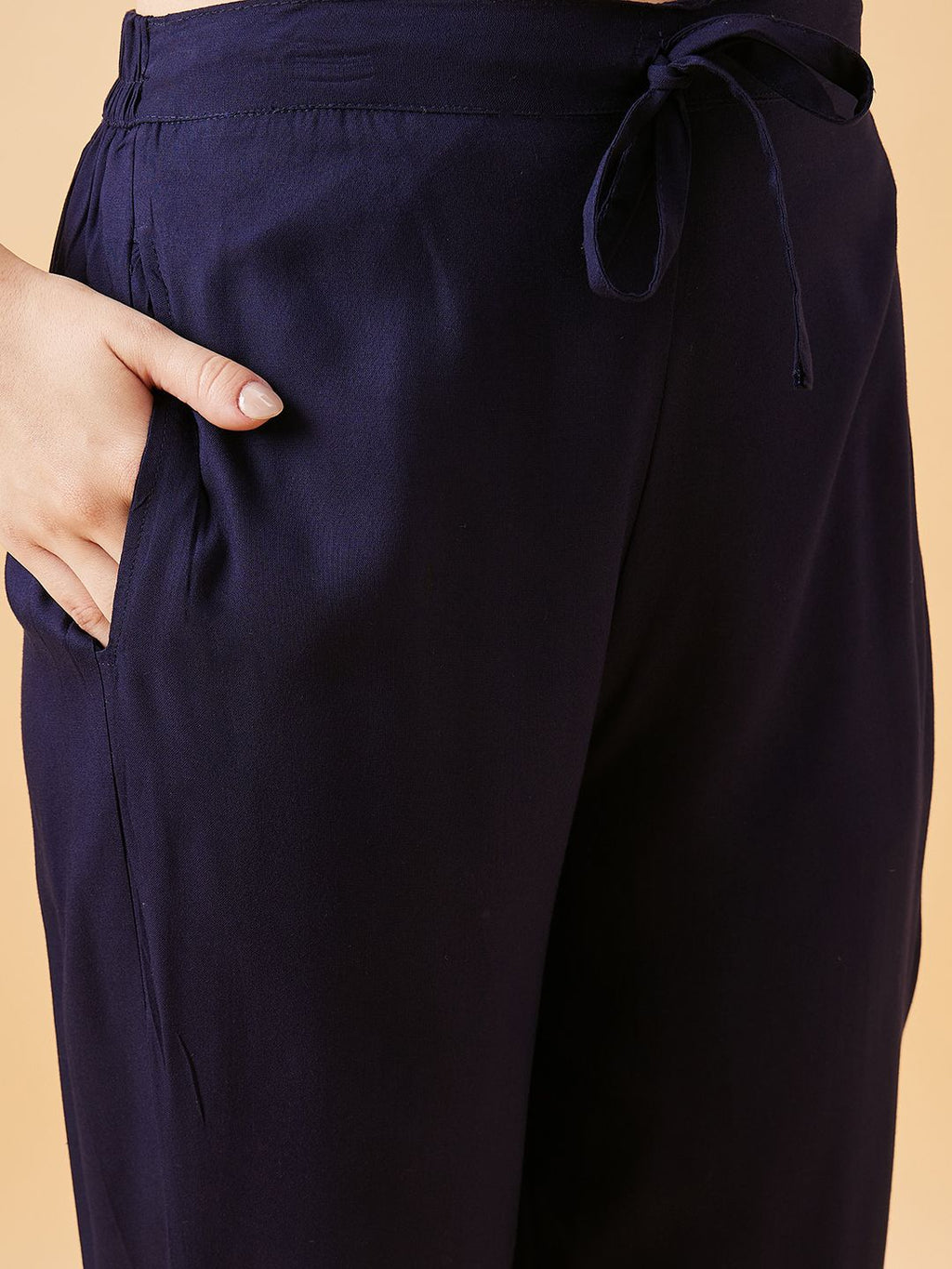 Dhimhi Women's Floral Printed Regular Kurta with Trousers & With Dupatta