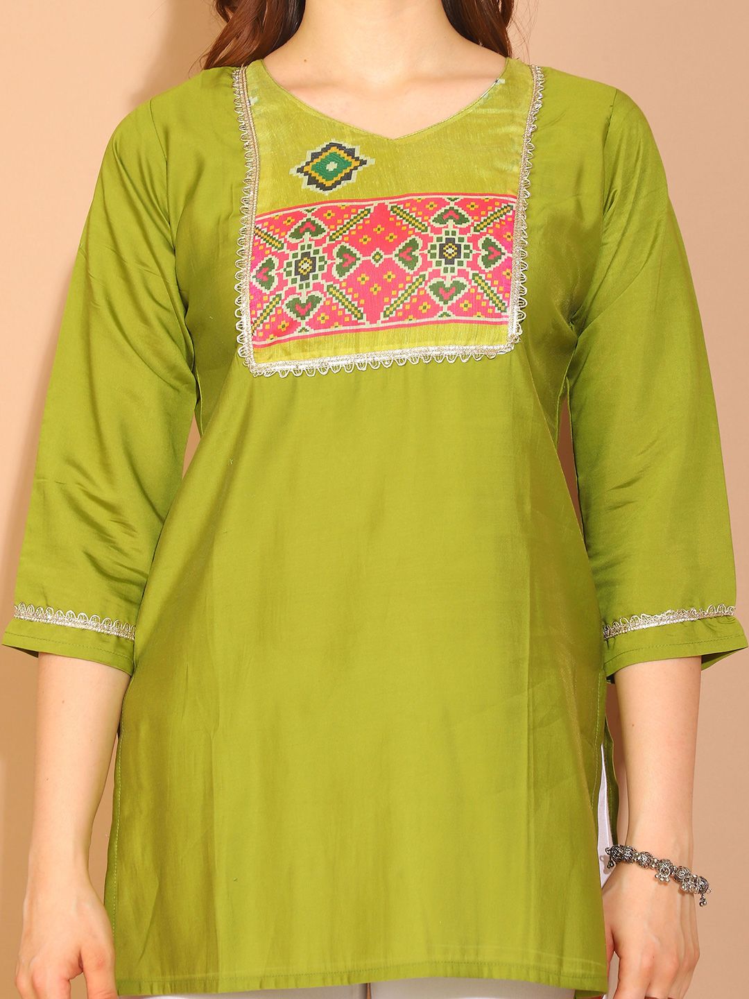 Dhimhi Women's Sweetheart Neck Printed Tunic