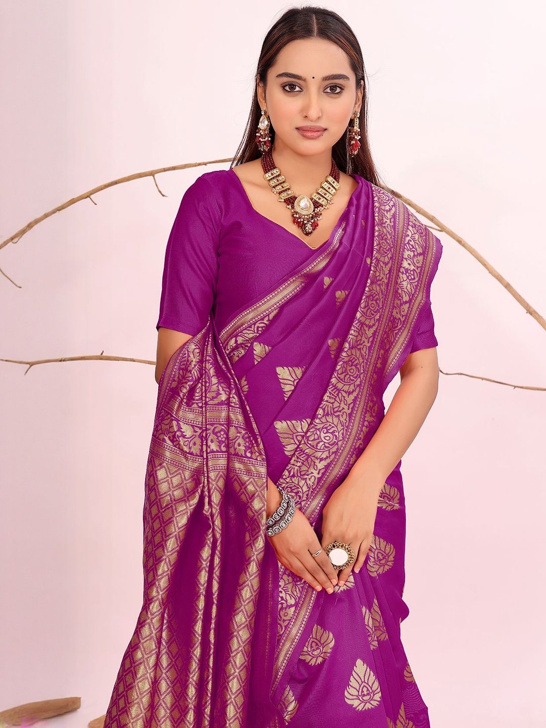 Dhimhi Women's Purple Silk Cotton Woven Design Sarees
