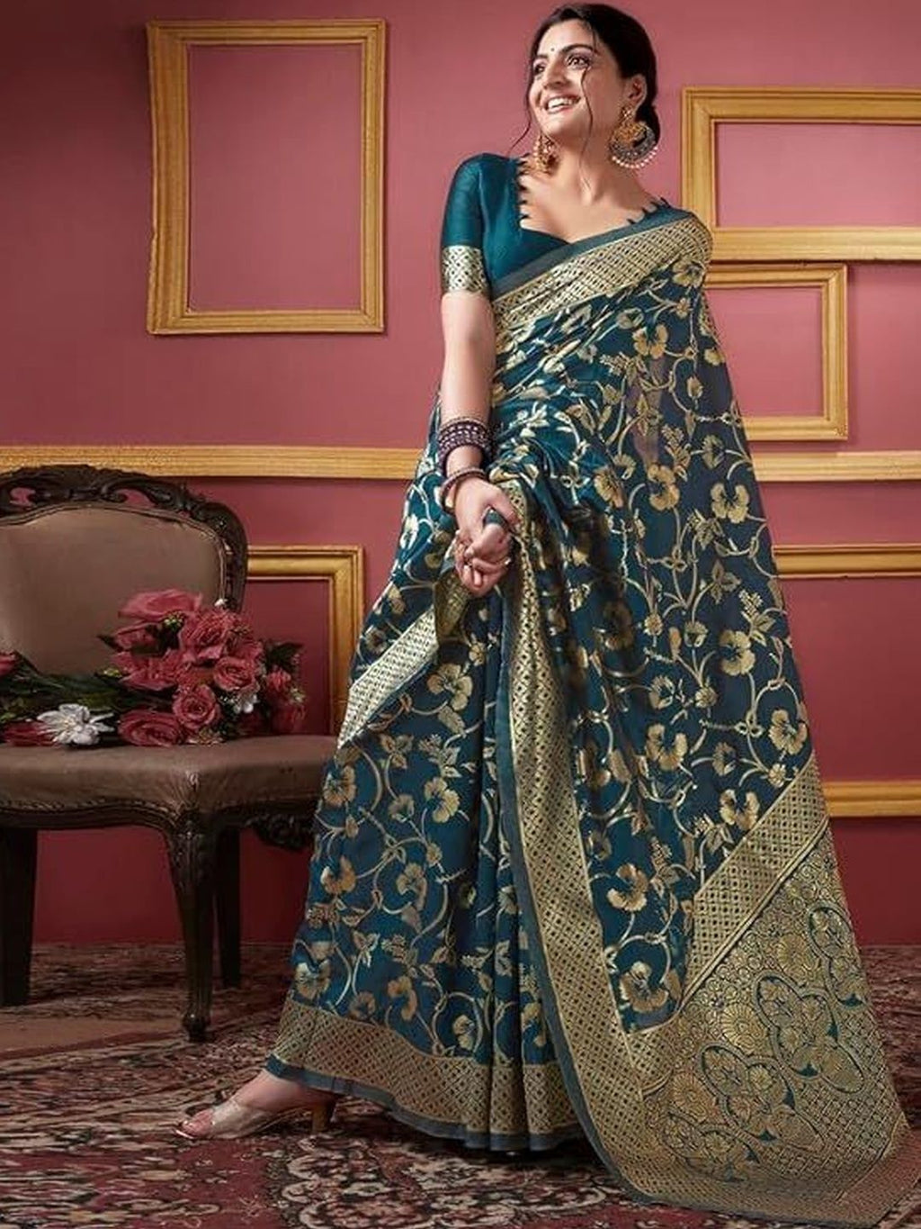 Dhimhi Women's Floral Woven Design Zari Kanjeevaram Saree
