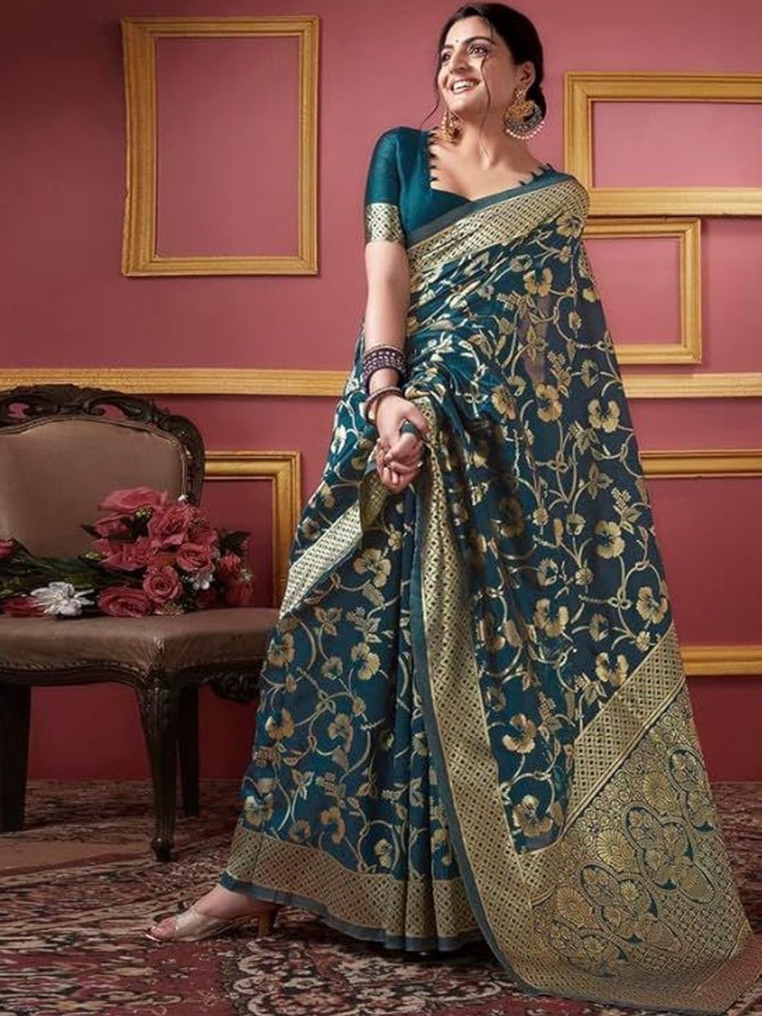 Dhimhi Women's Floral Woven Design Zari Kanjeevaram Saree
