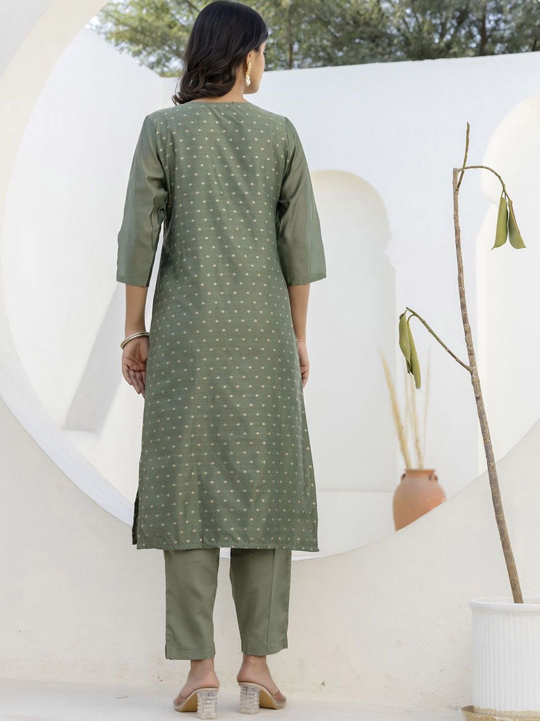Dhimhi women's ethnic kurta pant set with matching dupatta, featuring traditional design and vibrant colors.