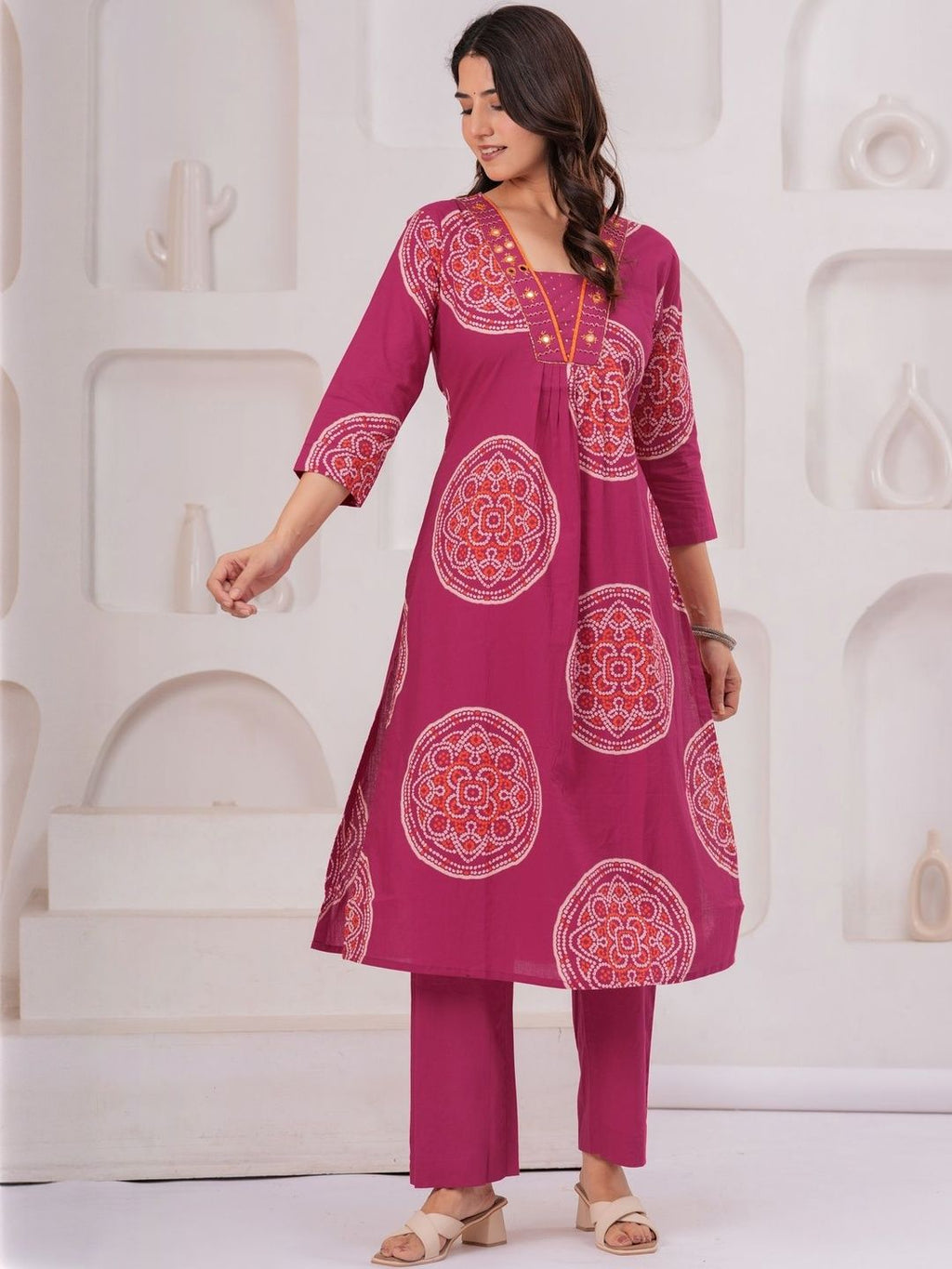 Dhimhi Women's Ethnic Motifs Printed Mirror Work Pure Cotton Straight Kurta With Trousers