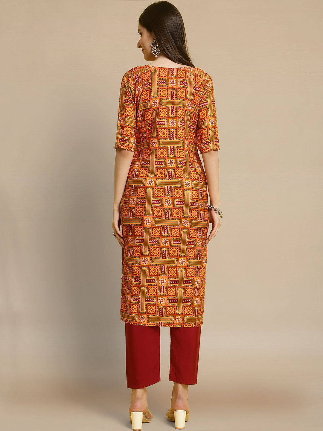 Women Ethnic Motifs Printed Crepe Kurta