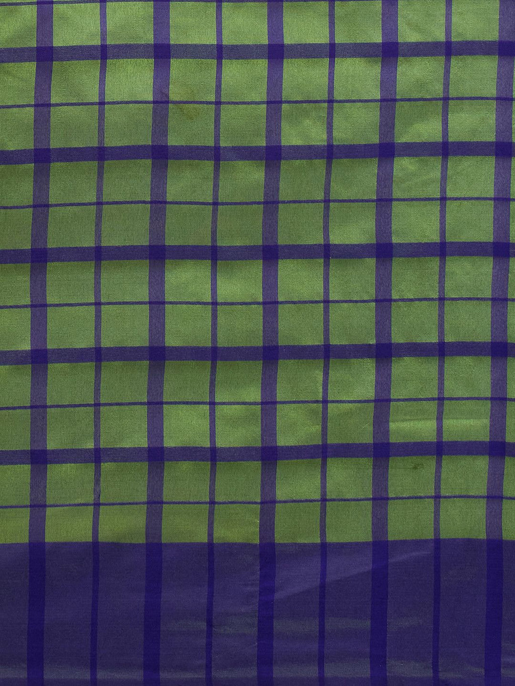 Dhimhi Women's Checked Saree with Blouse Piece