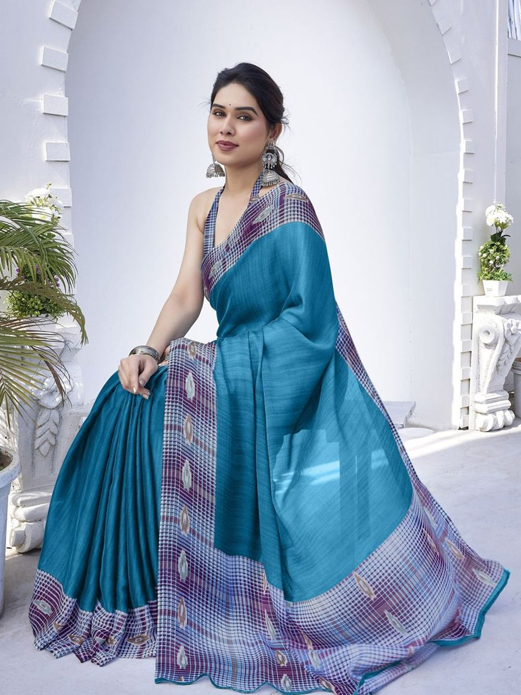 Dhimhi Women's Abstract Printed Saree