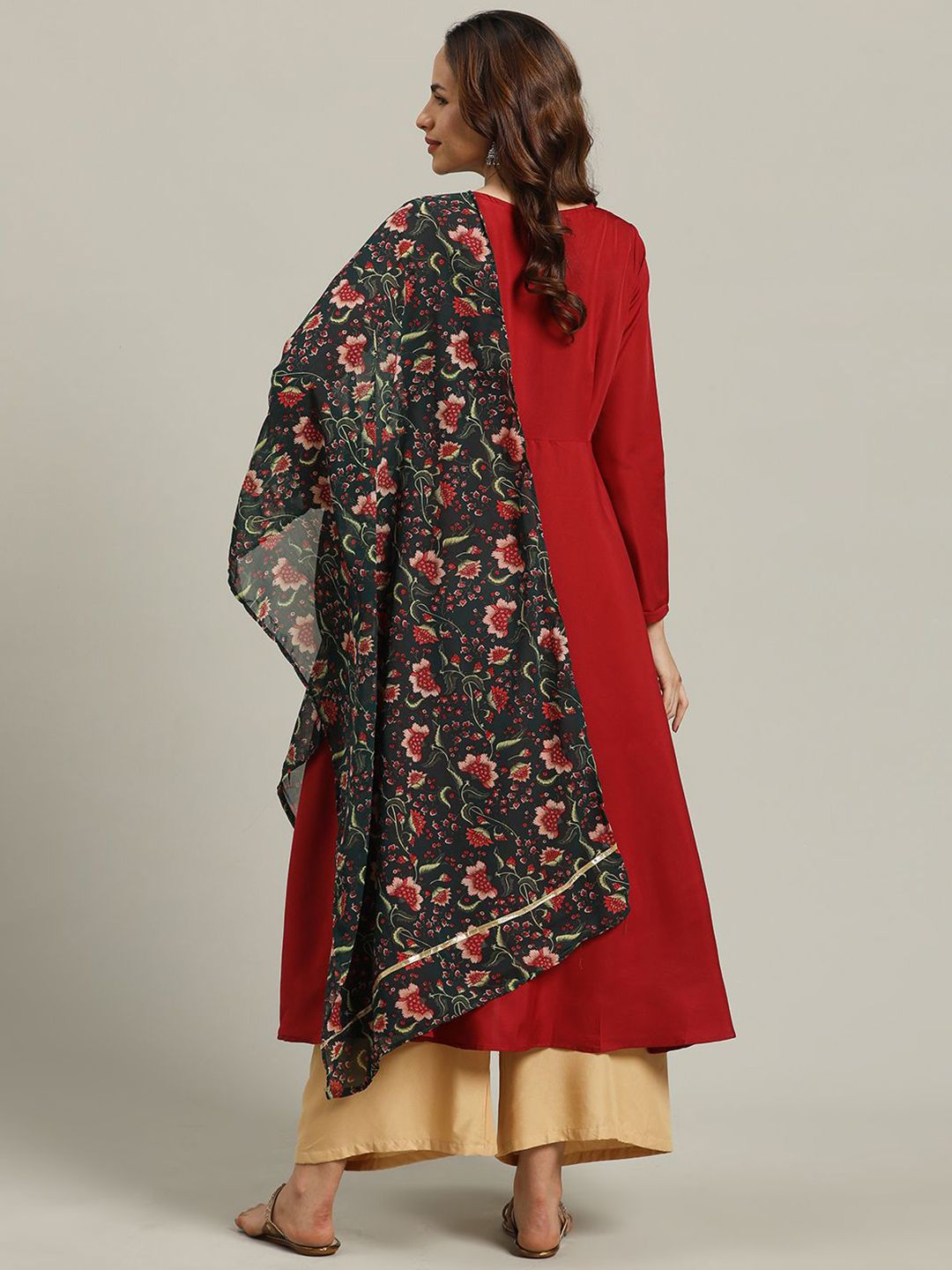 Round Neck Long Sleeves Anarkali Kurta With Georgette Dupatta