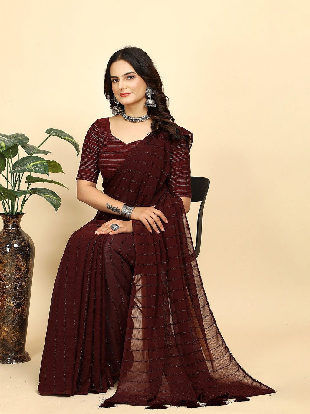 Dhimhi Women's Striped Pure Chiffon Saree