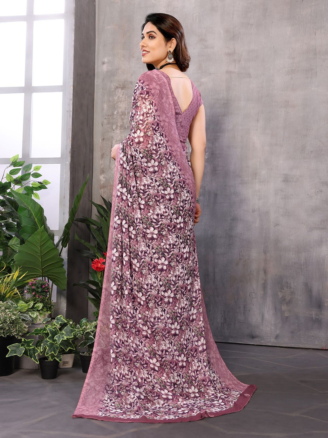 Dhimhi Women's Floral Printed Pure Georgette Saree