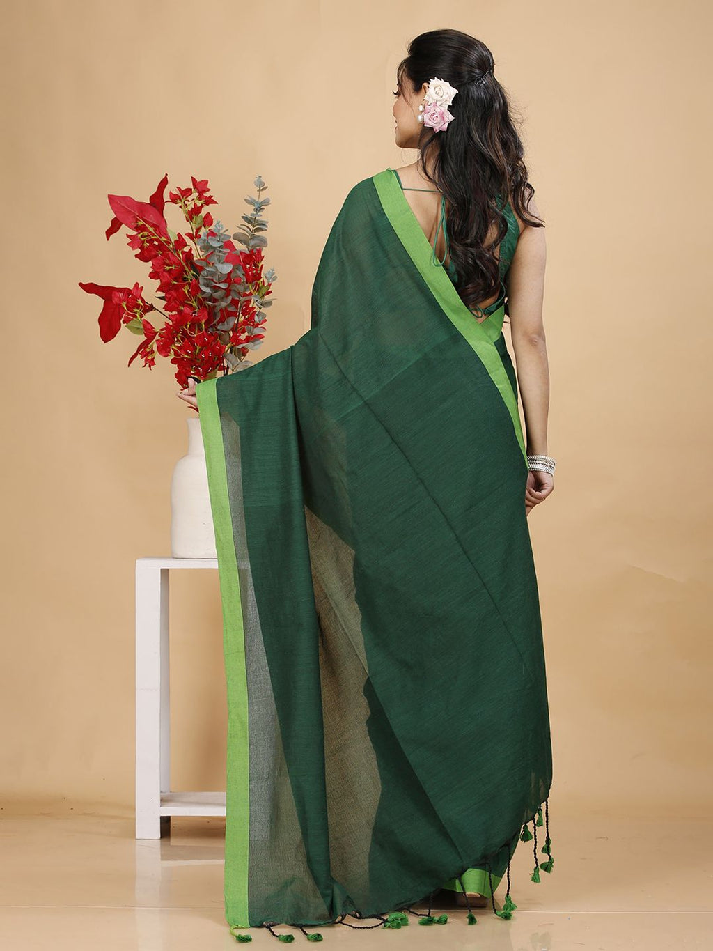 Dhimhi Women's Solid Taant Saree