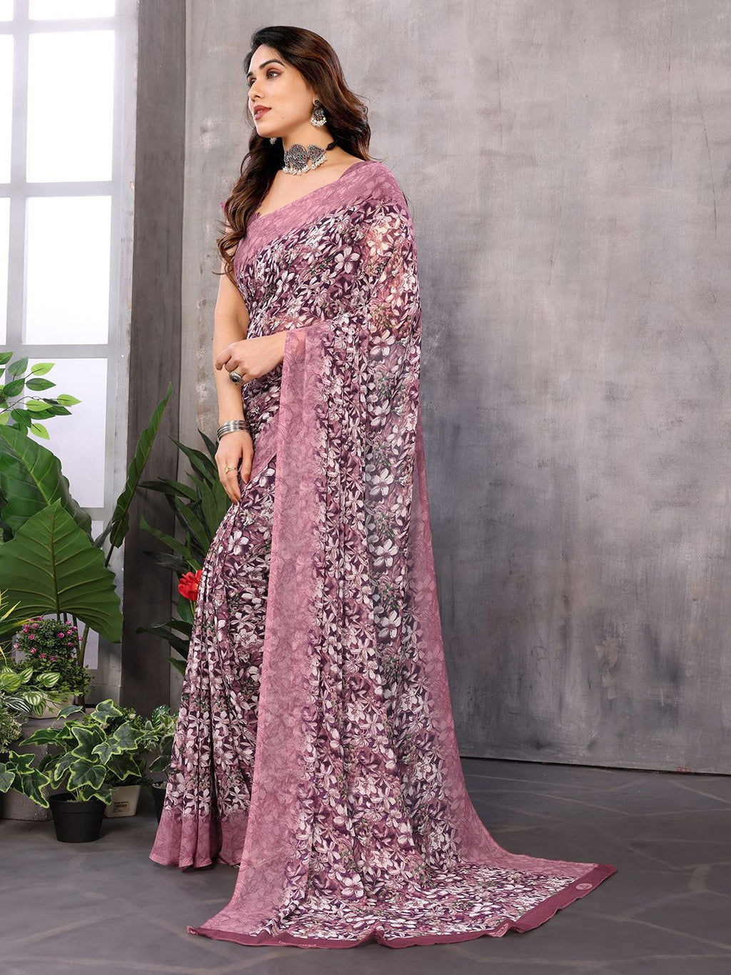 Dhimhi Women's Floral Printed Pure Georgette Saree