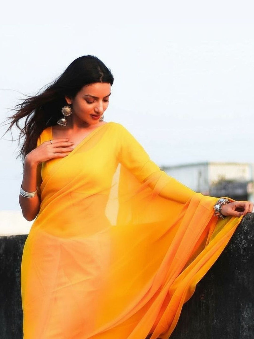 Dhimhi Women's Poly Georgette Saree