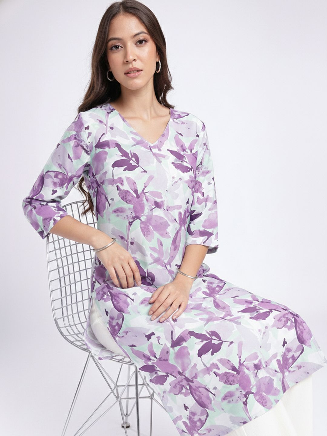 V-Neck Floral Printed Straight Kurta