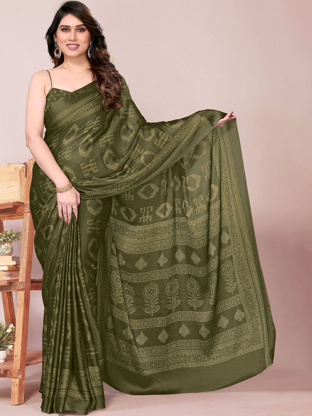 Dhimhi Women's Geometric Block Print Saree