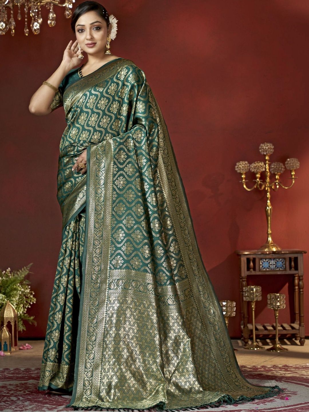 Dhimhi Women's Ethnic Motifs Zari Silk Blend Banarasi Saree