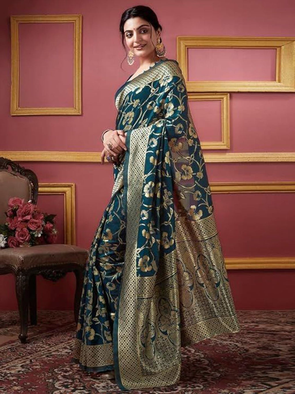 Dhimhi Women's Woven Design Kanjeevaram Saree