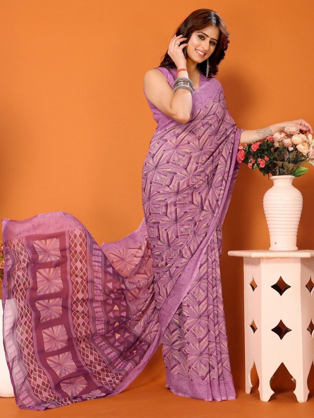 Dhimhi Women's Poly Georgette Fusion Fashion Saree