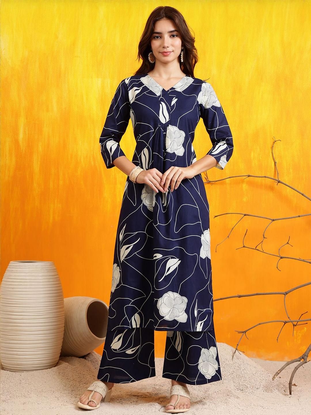 Dhimhi Women's Abstract Printed Cotton Kurta with Palazzo