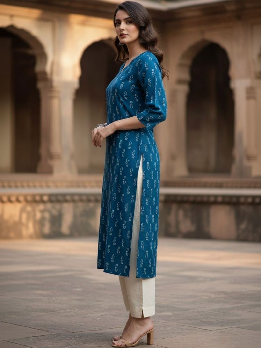 Women Ethnic Motifs Flared Sleeves Kurta