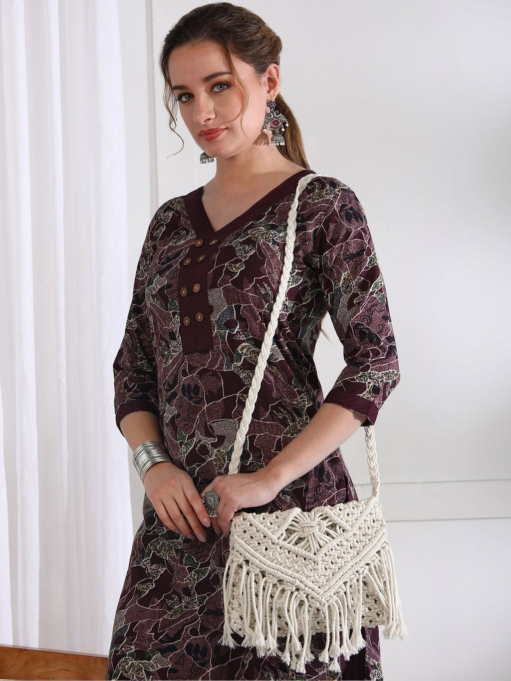 Dhimhi women's ethnic motifs printed kurta set with matching trousers, featuring traditional design and comfortable fit.