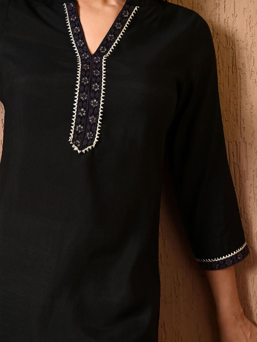 Dhimhi Women's Mandarin Collar Tunic