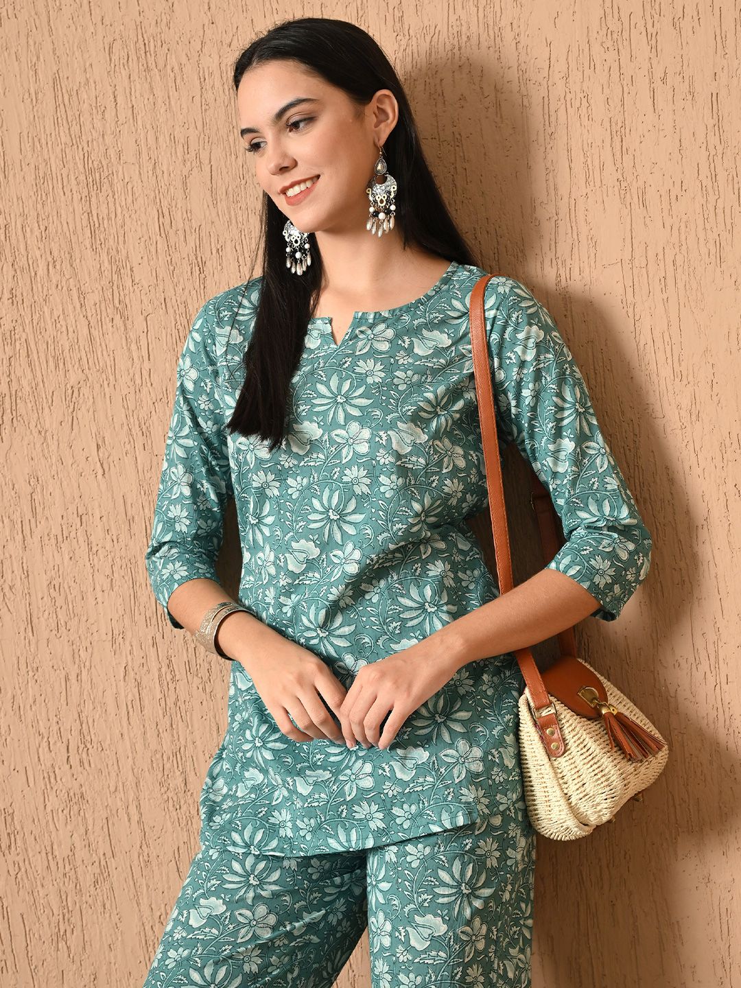 Dhimhi Women's Floral Printed Notch Neck Straight Pure Cotton Kurta with Trouser