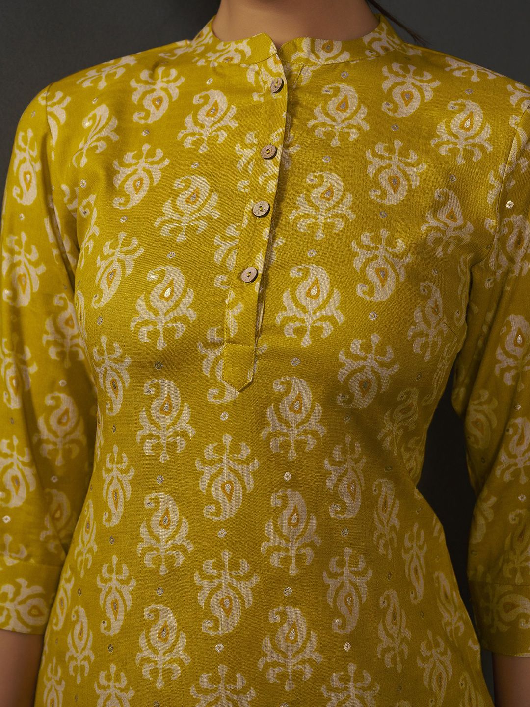 Women Paisley Printed Kurta