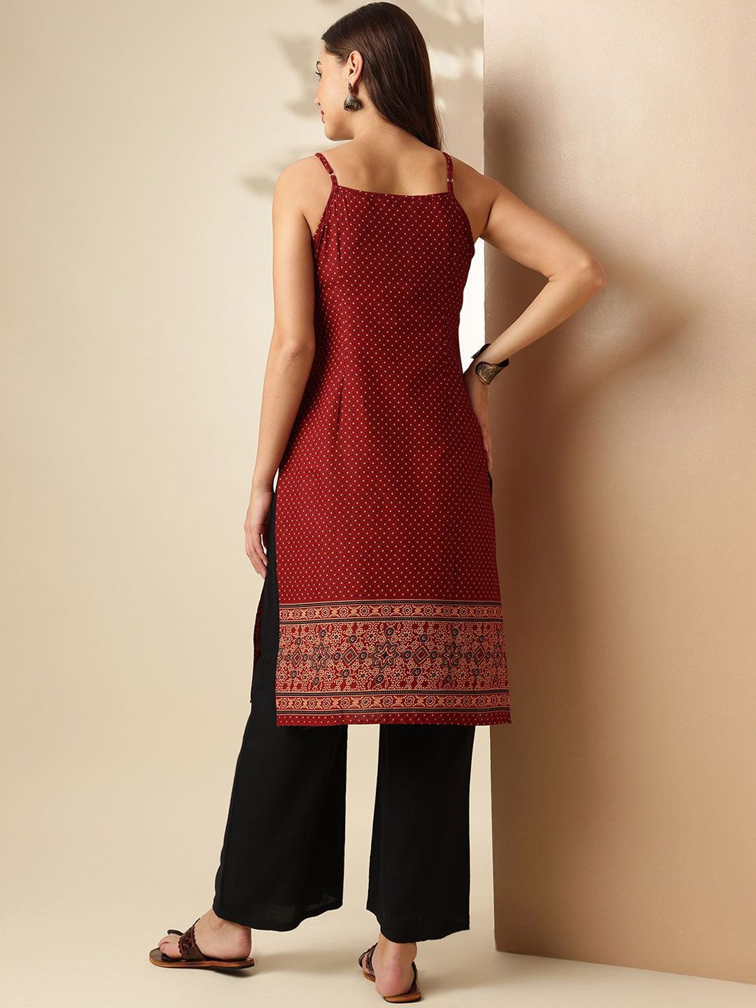 Maroon Polka Dots Printed Shoulder Straps Neck Sleeveless Regular Pure Cotton Kurta