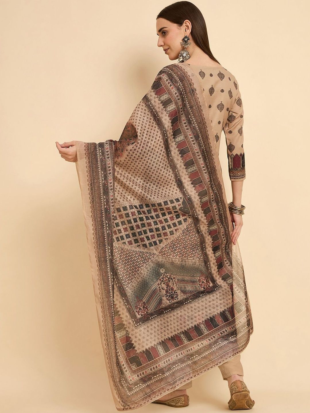 Dhimhi Women Aari Hand Work Digital Printed Kurta with Trousers & Dupatta