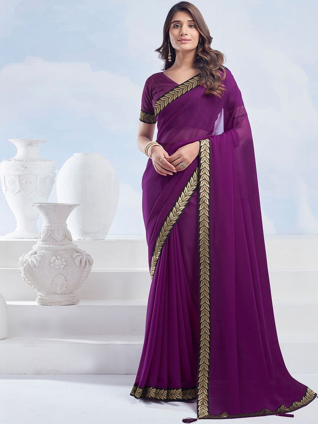 Dhimhi Women's Woven Design Poly Georgette Saree
