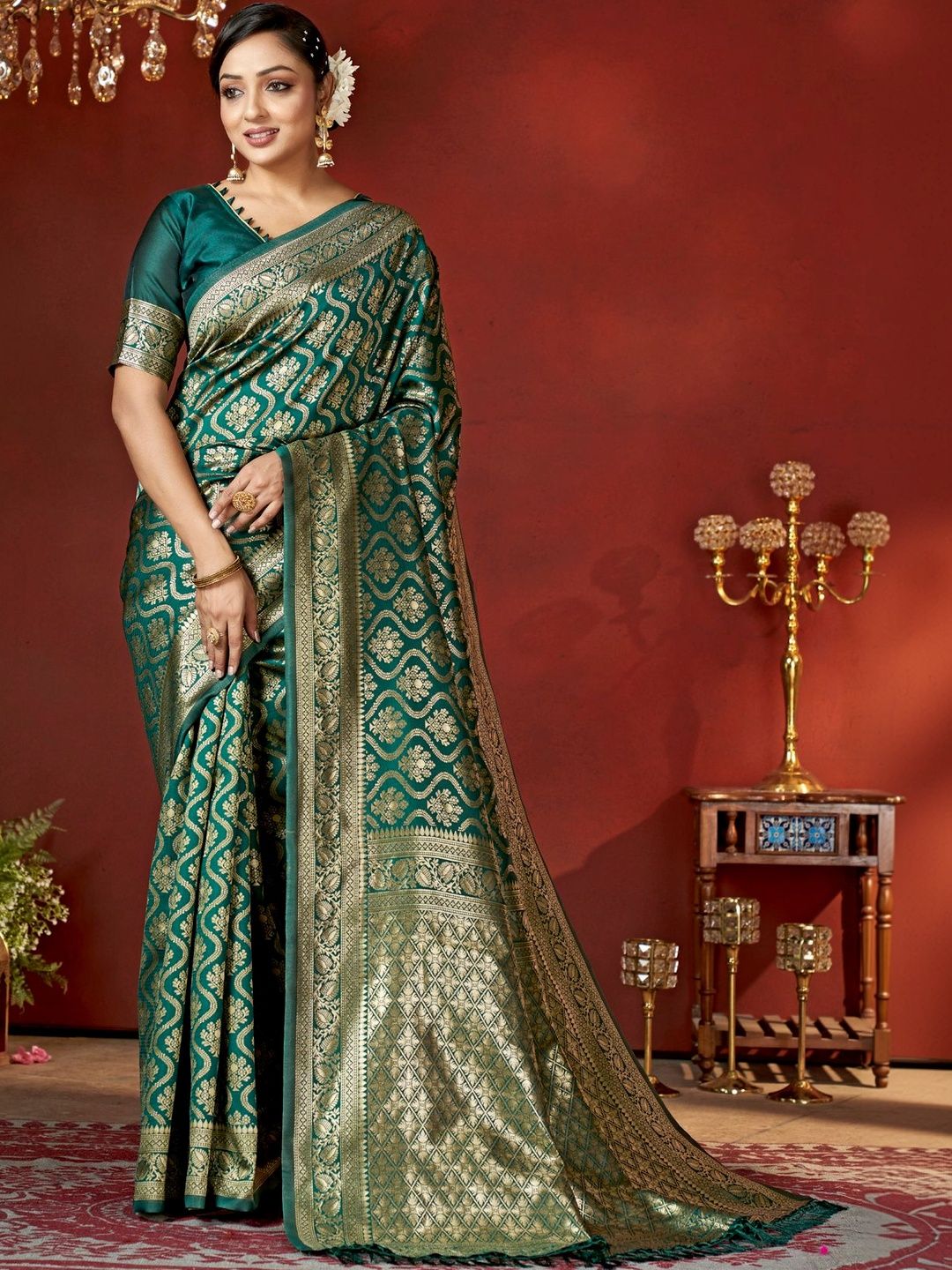 Dhimhi Women's Ethnic Motifs Zari Silk Blend Banarasi Saree