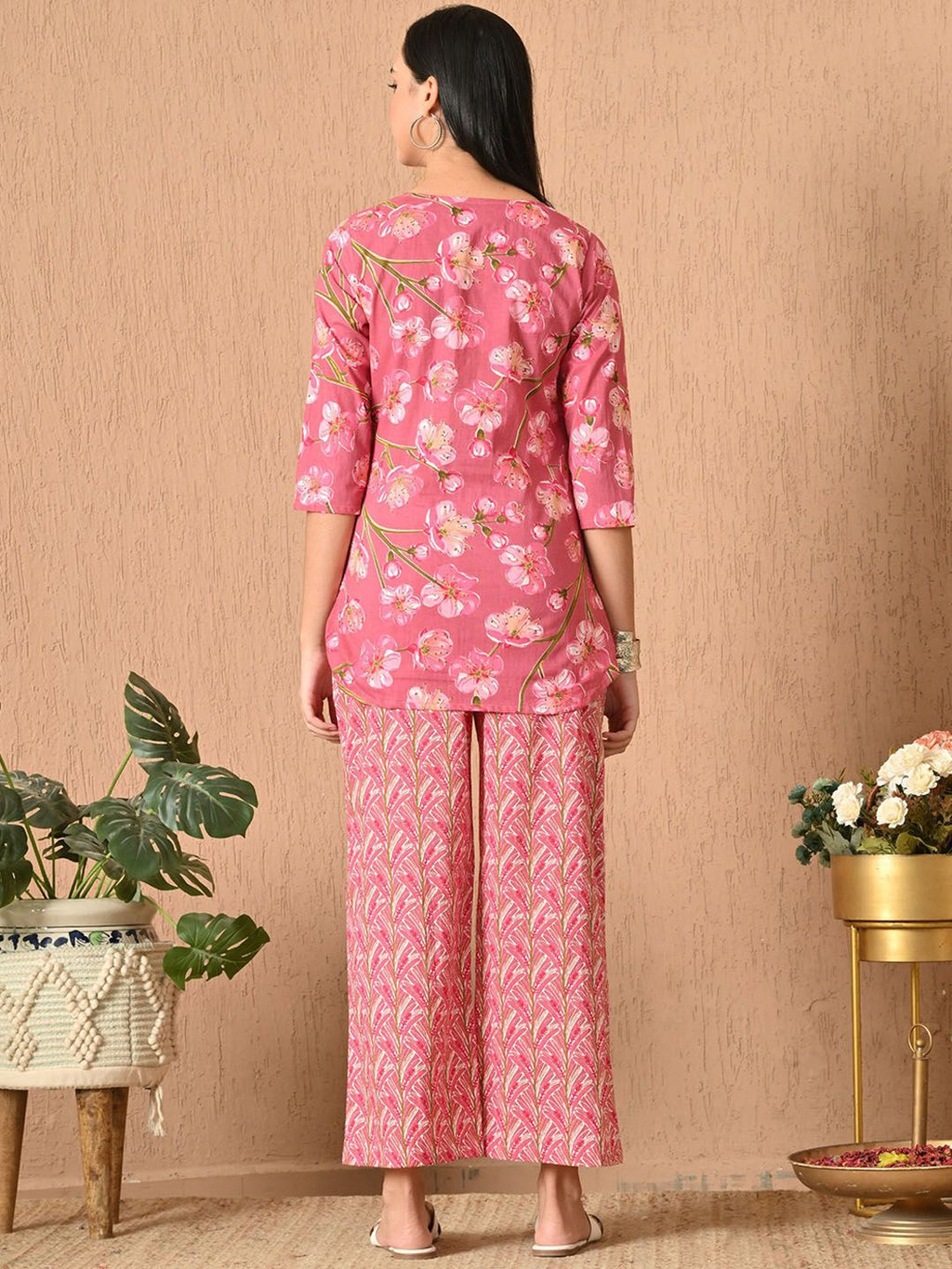 Dhimhi Women's Floral Printed Pure Cotton Kurti with Trousers