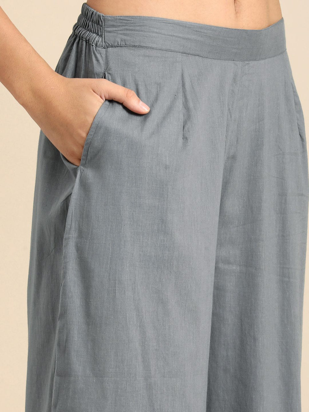 Dhimhi Women's Printed Regular Kurta with Palazzos