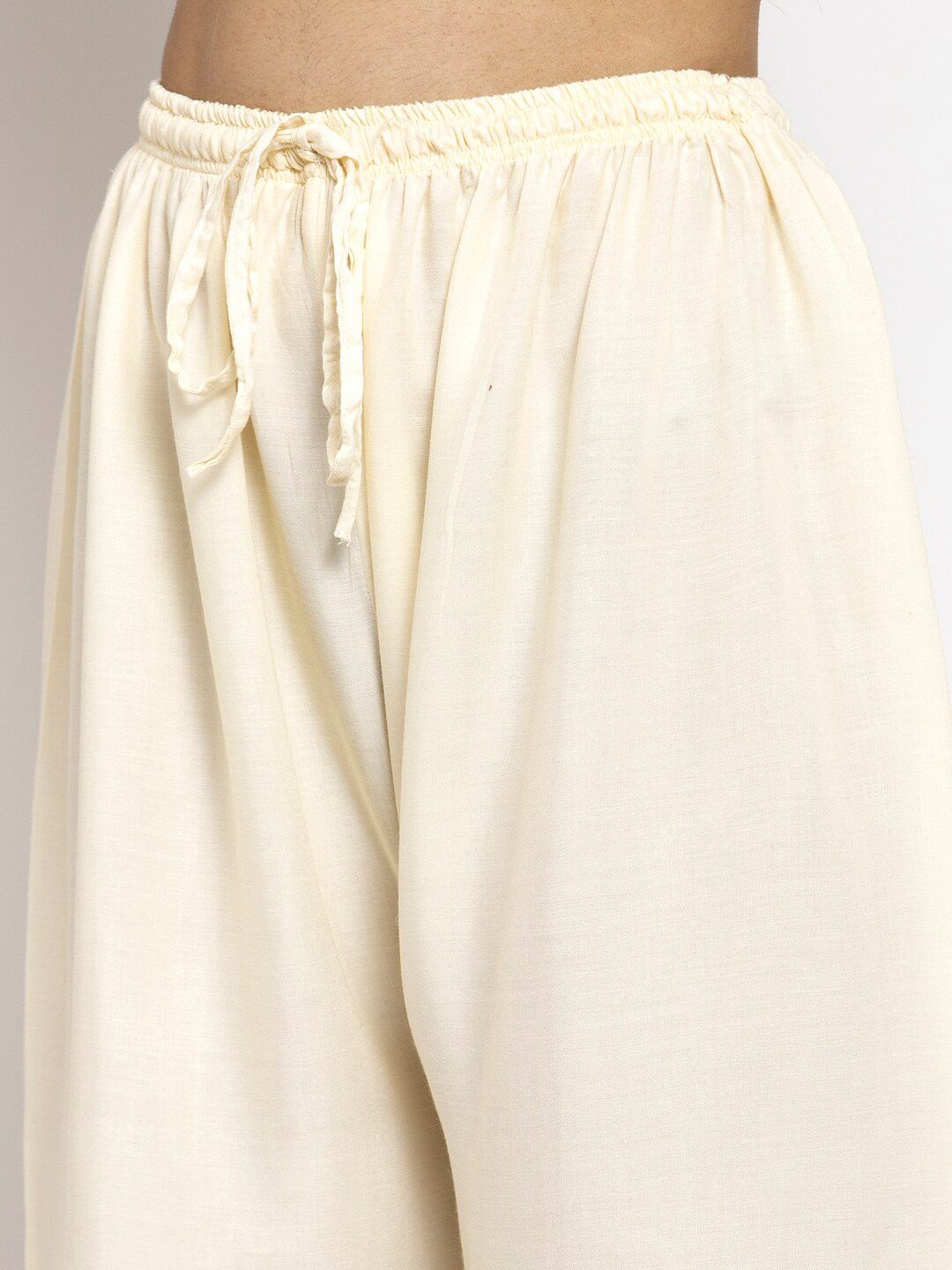 Dhimhi Women's Cream-Coloured Printed Straight Palazzos