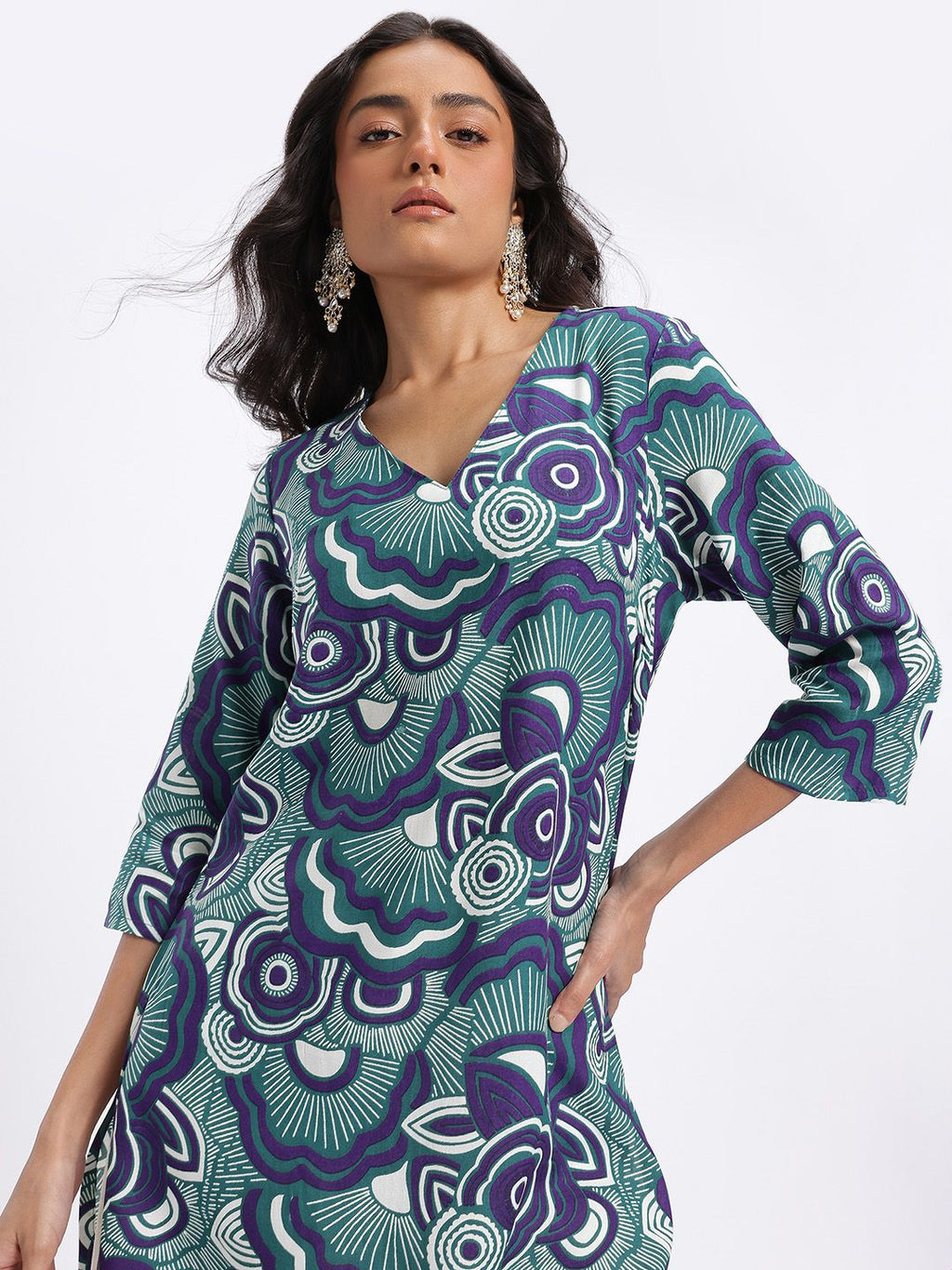 Ethnic Motifs Print Straight V-Neck Kurta