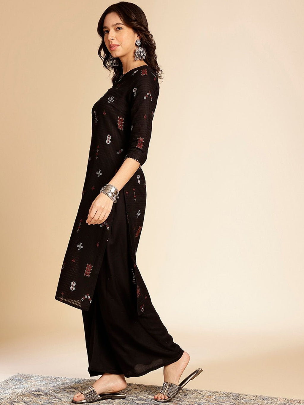 Black Ethnic Motifs Printed Round Neck Gotta Patti Cotton Straight Kurta