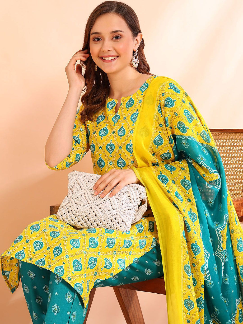 Dhimhi Women's Printed Silk Blend Kurta Sets - dhimhi