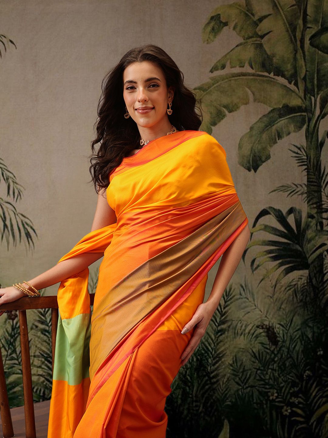 Dhimhi Women's Banarasi Soft Silk Uppada Pattu Arani Colorblock Saree