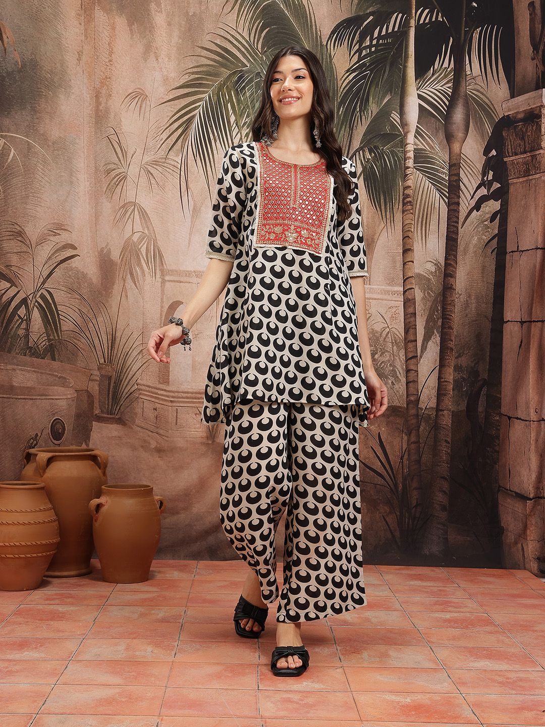 Dhimhi Women's Yoke Design Mirror Work Zari & Sequins Printed Kurta Set - dhimhi