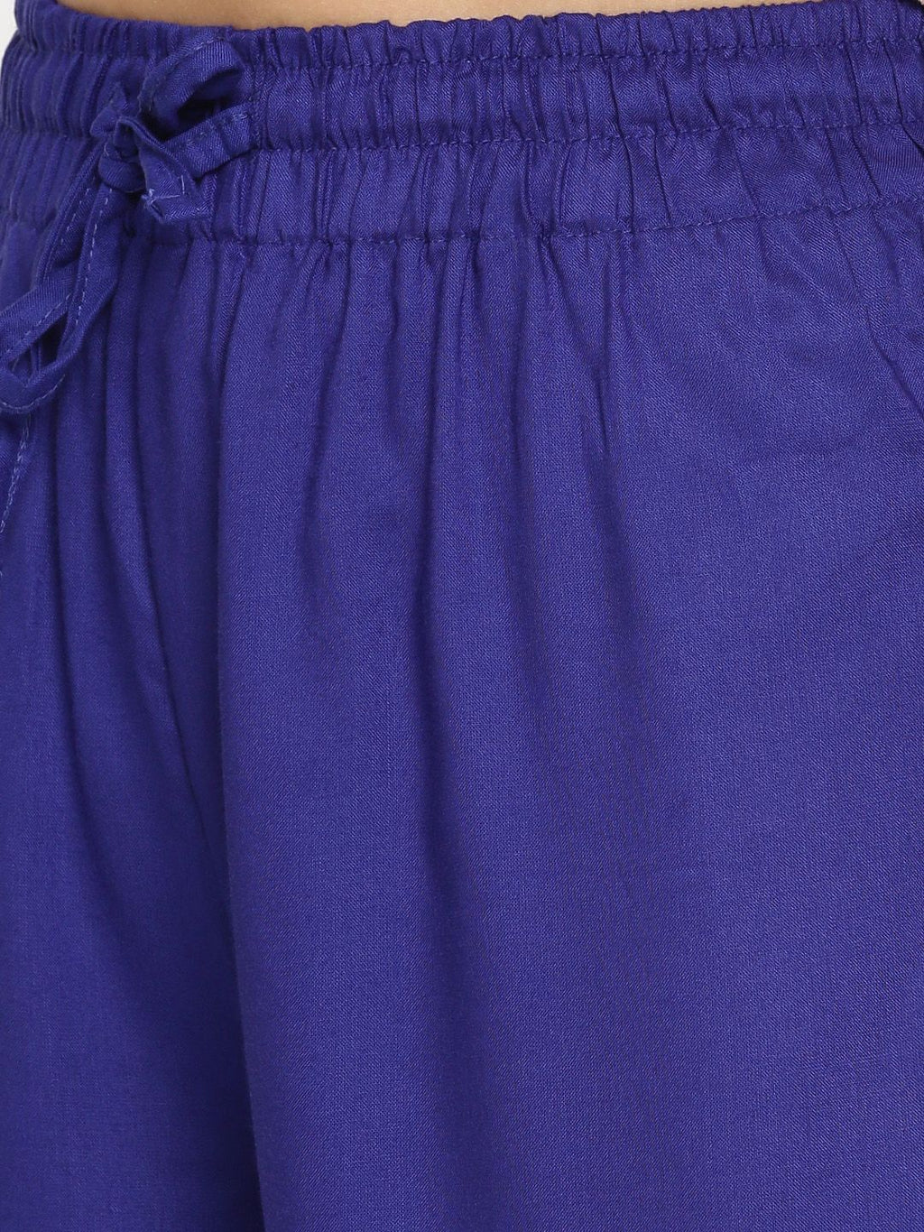 Dhimhi Women's Blue Solid Wide Leg Palazzos