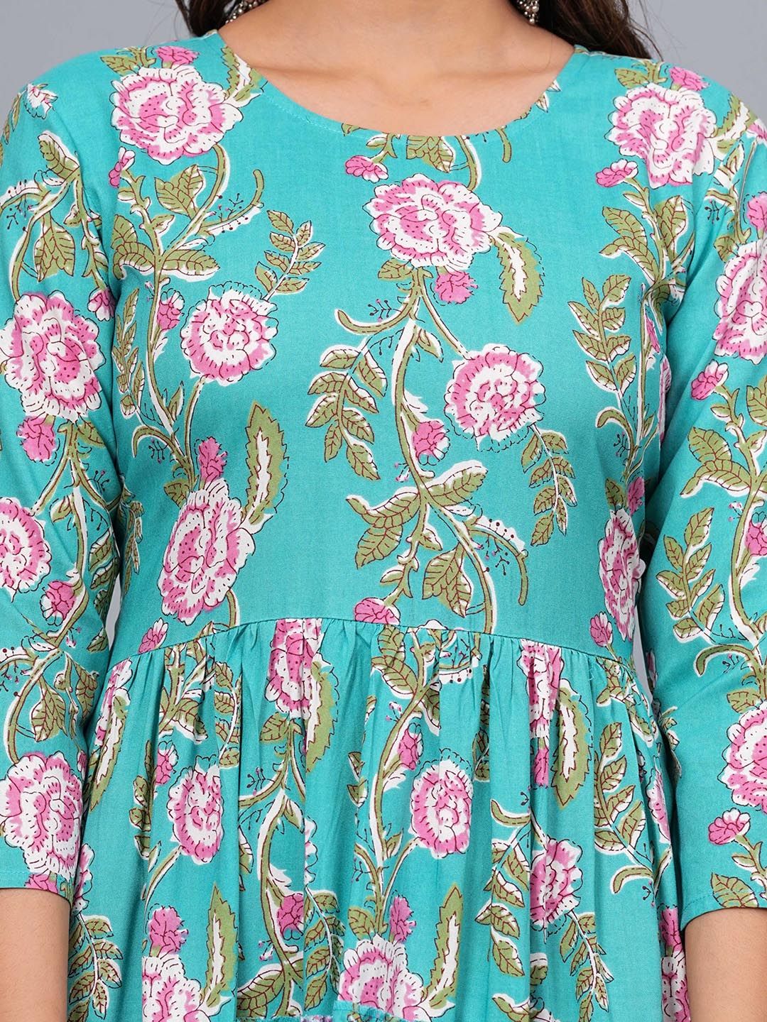 Floral Printed Tiered Three-Quarter Sleeves Flared Anarkali Kurta